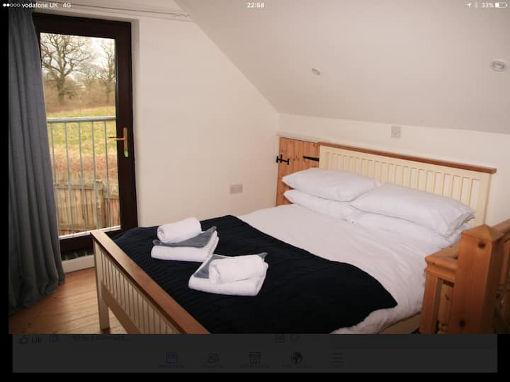 Self contained Birmingham Home ,free parking ! Guest houses for Rent