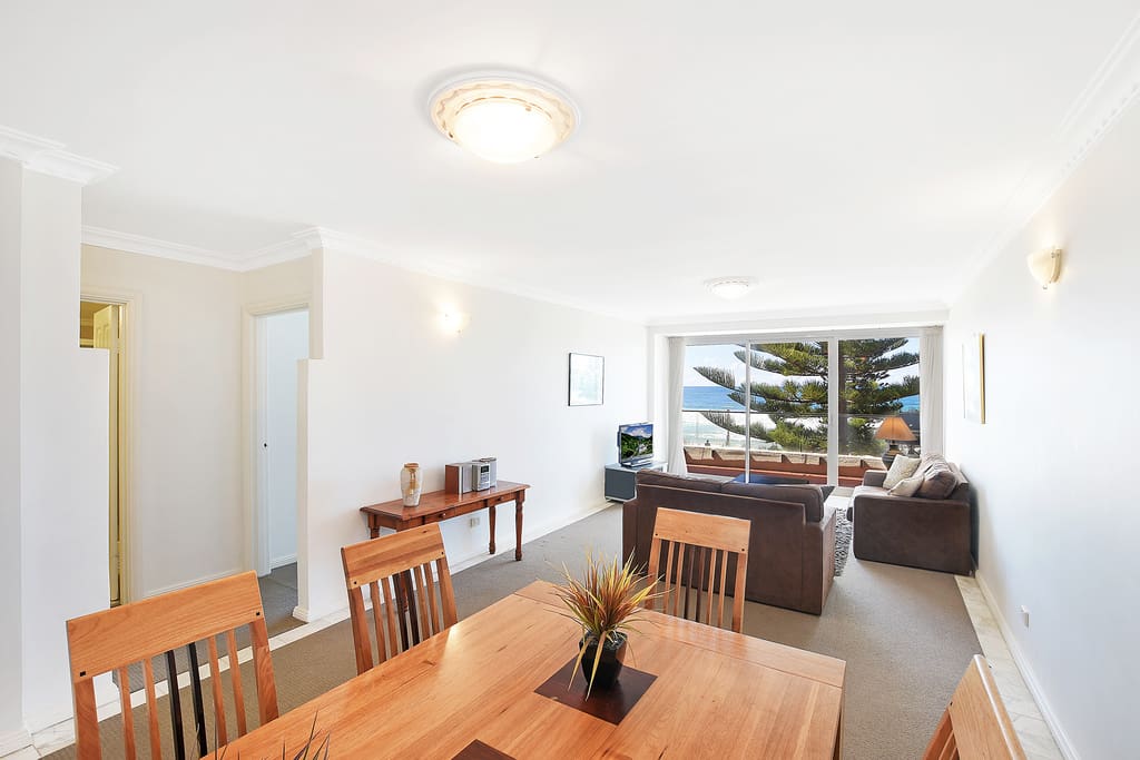 Formal dining area and open plan living. Sofa beds for extra guests.