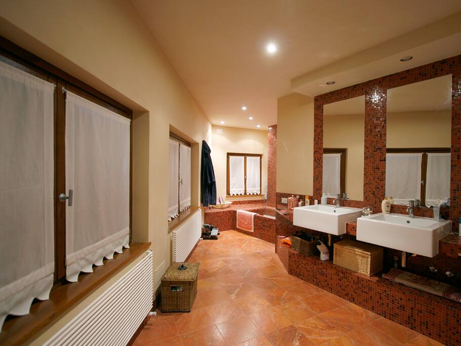 Bagno padronale in camera