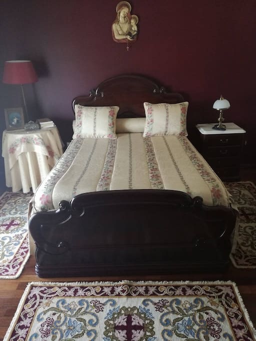 Quarto de casal com casa de banho privativa
Double room with private facilities