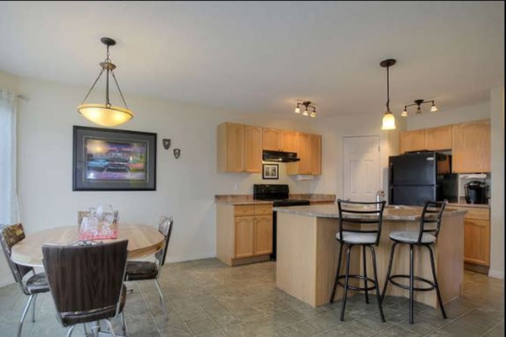 Kitchen/Dining Room