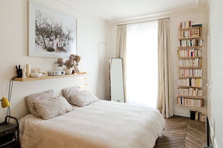 Charming Cosy Paris Apartment Apartments For Rent In Paris Ile De France France