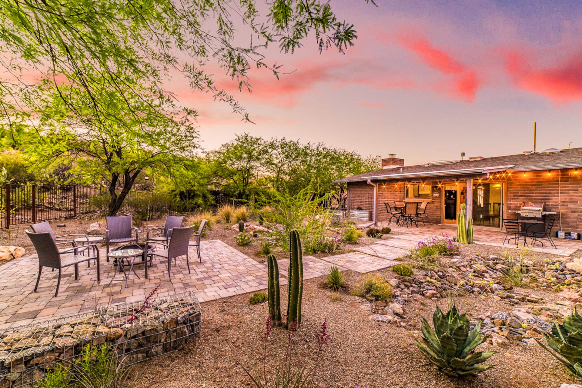 Starr Pass Home: Spacious Yard, Near Trails