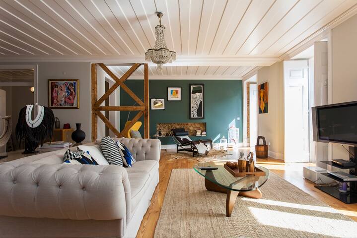 Marchesa de Bica Luxury Apartment – A safe home gallery image 4