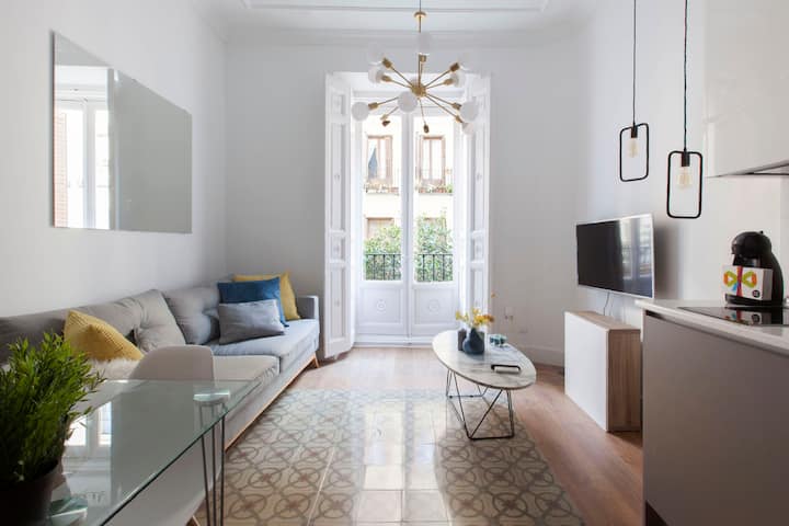 CENTRIC MALASAÑA⭐ CHARMING DESIGN ⭐EARLY CHECK IN