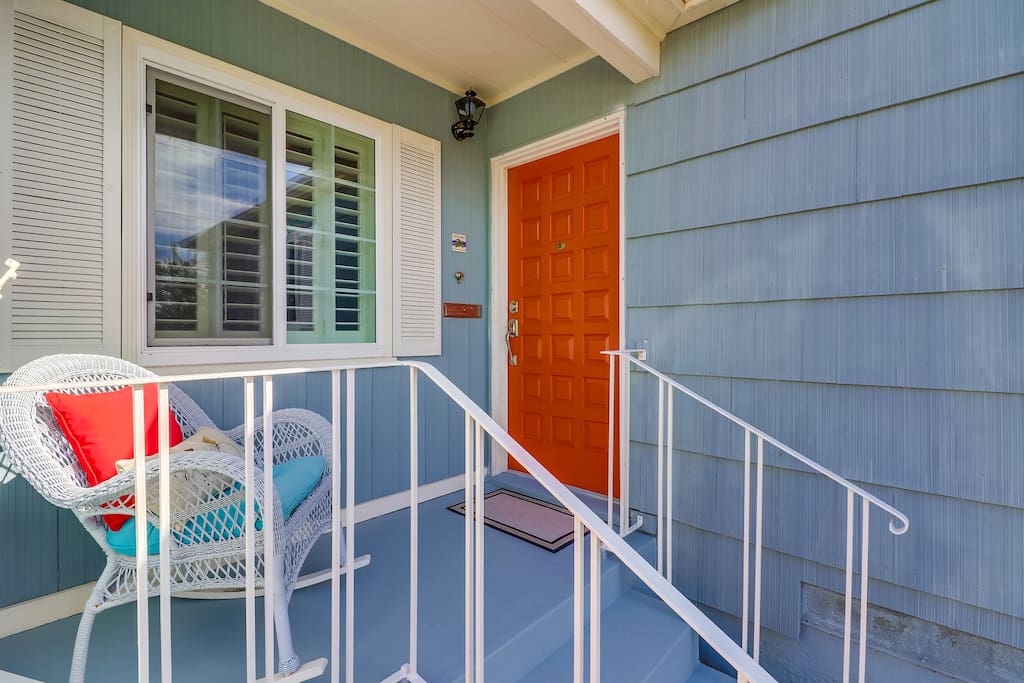 Front Door to welcome guests to our Beach Bungalow.