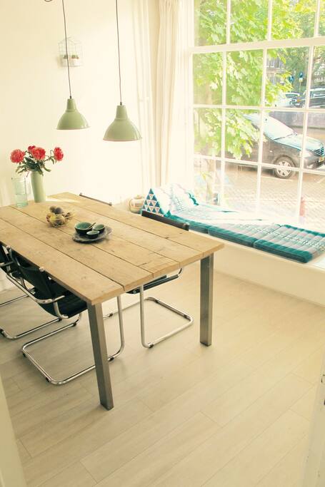 The kitchen with dining table (ground floor)