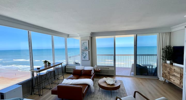 A closer look at Private Oceanfront Condominiums For Rent