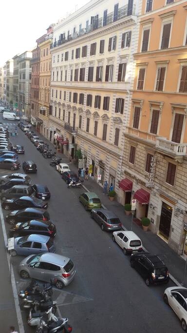 la strada via principe amedeo