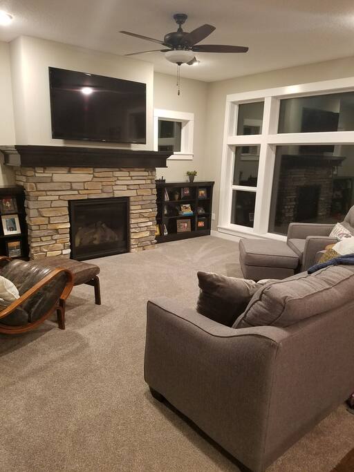 Open floor plan great for hanging out