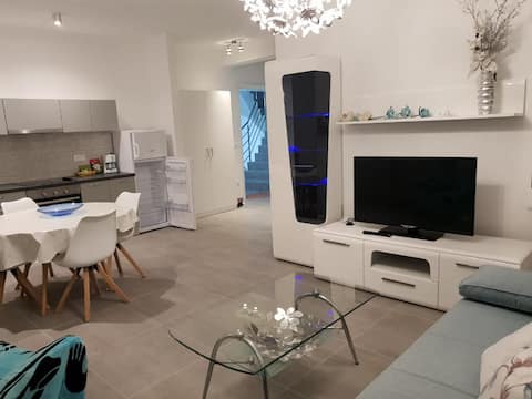 Apartment  Mirija 2+2, Premantura, Brig 8