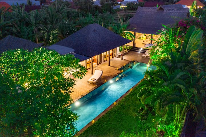 Villas Ku Estate 8BR Luxury Villa+Gym,Seminyak