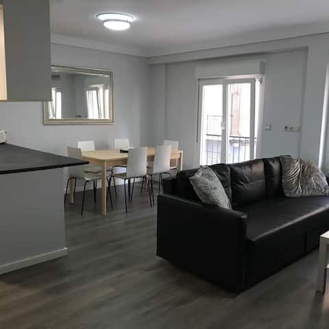 Propiedad de Airbnb exitosa: 10. Apartments. Zentrum. University/Bretón en Universidad
