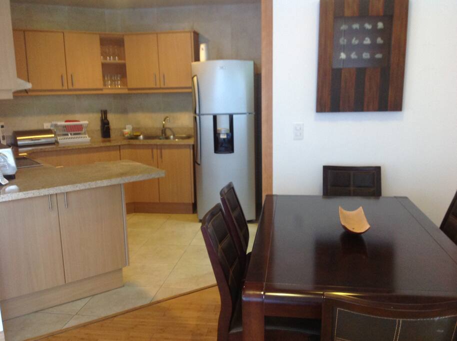 Cocina y comedor