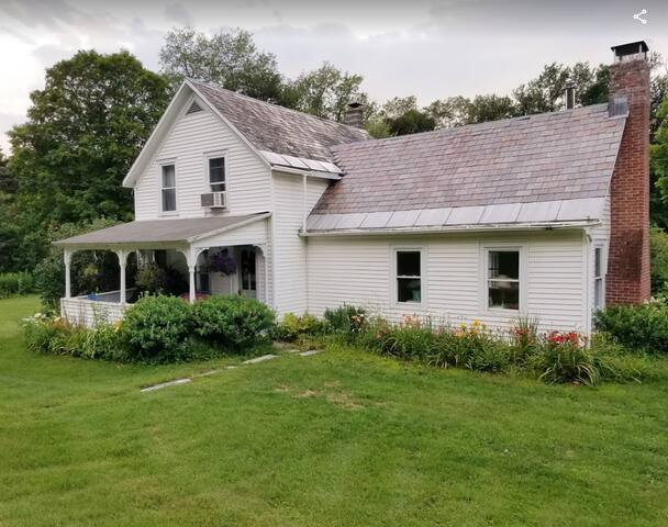 Airbnb Sunderland Vacation Rentals Places To Stay Vermont