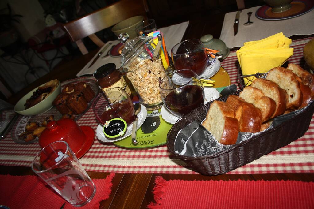 le petit déjeuner (copieux)