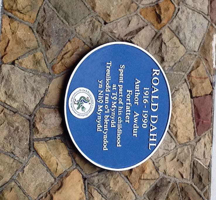 Roald Dahl Plaque
