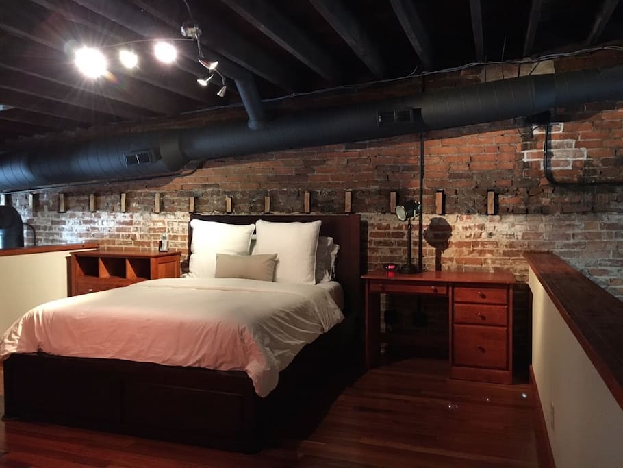 The Loft bedroom has a Queen-size handmade teak bed with memory foam mattress.
https://www.facebook.com/TheLoftofWarsaw/
