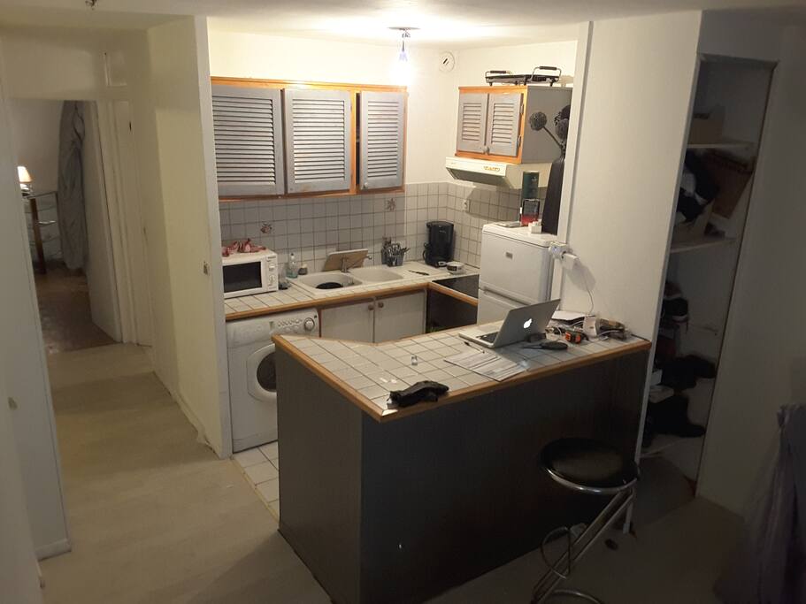 bar