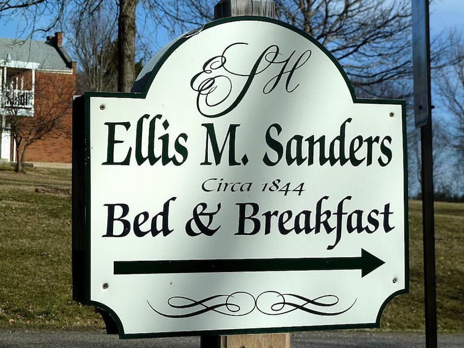 This historic Mormon pioneer home was built in 1844 and continues to provide comfortable accommodations for visitors to Beautiful Nauvoo!