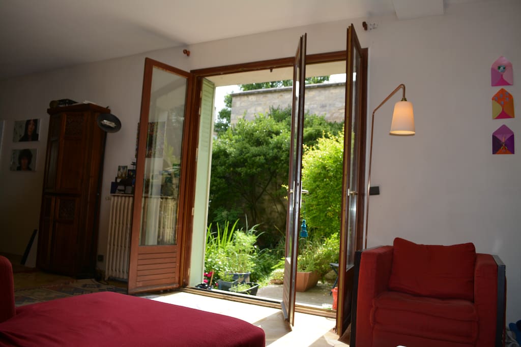ouvert sur le jardin
