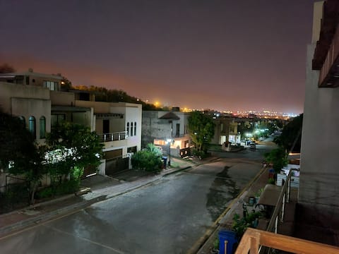 Bahria Phase 8 comfortable 5 bedroom accommodation