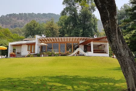 Casa Annette; un remanso de paz en Valle de Bravo