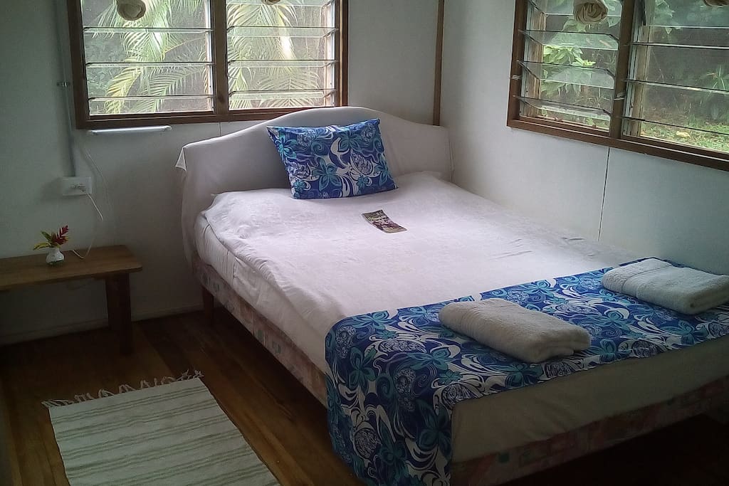 one of the two bed rooms
