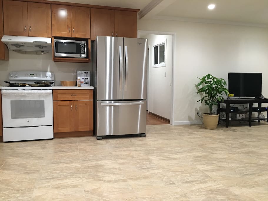 Kitchen & Living Room