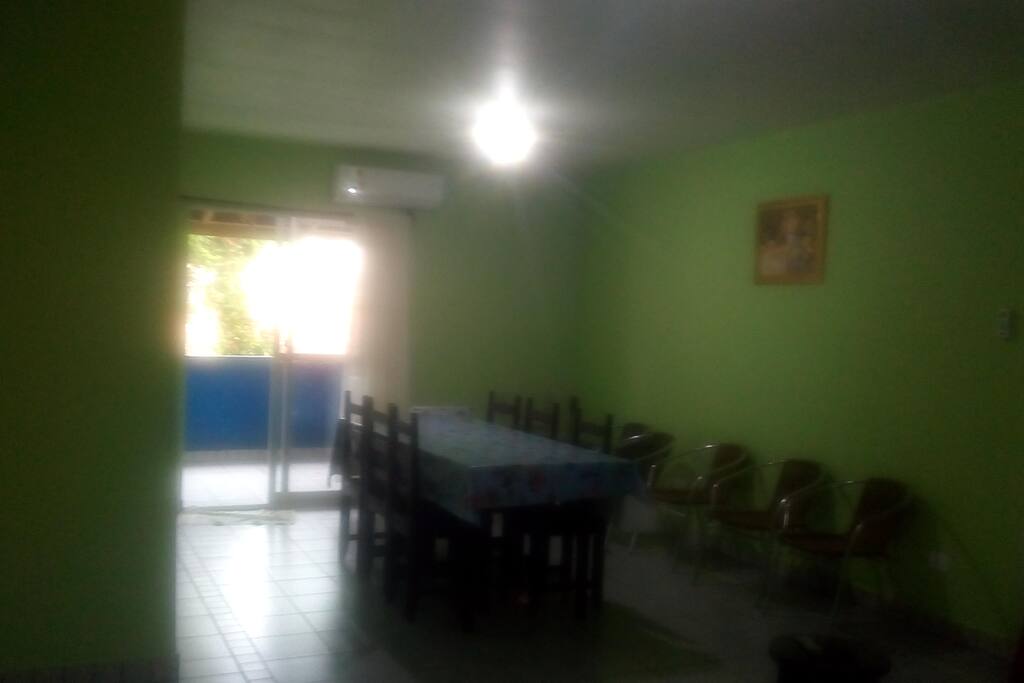 ampla sala de jantar c/ ar