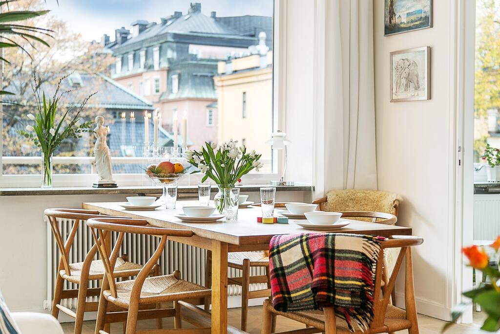 Dining/living room