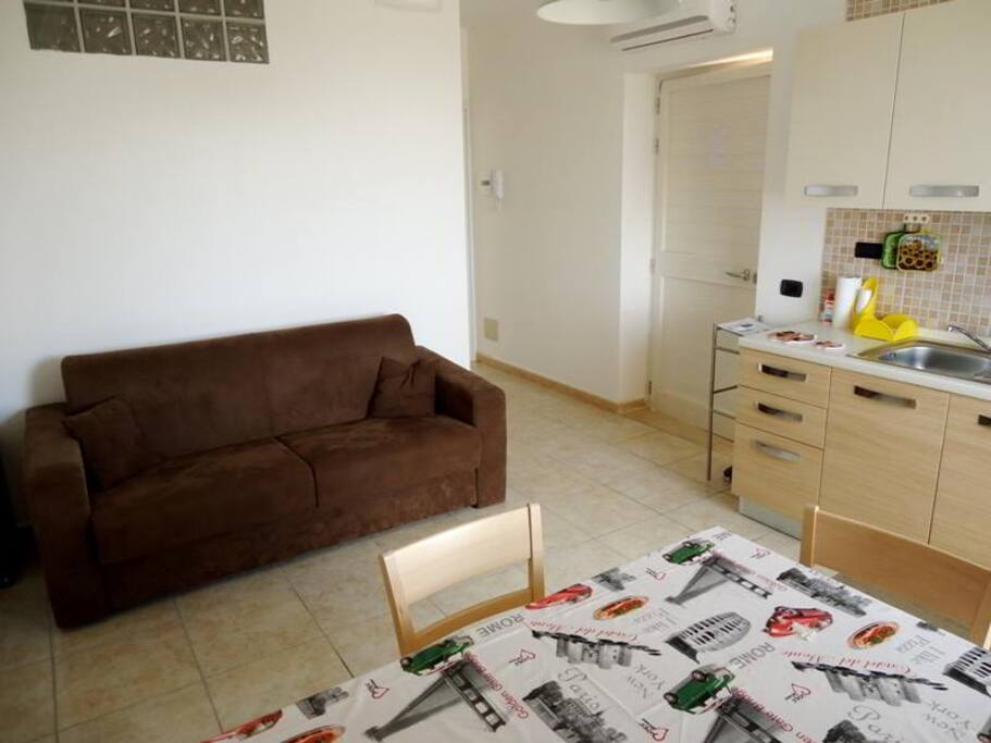 Soggiorno con divano letto