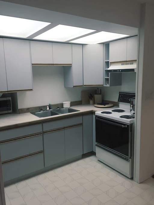 Well equipped kitchen