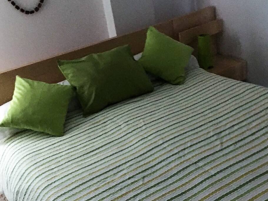 CAMA DE 1,8 mts