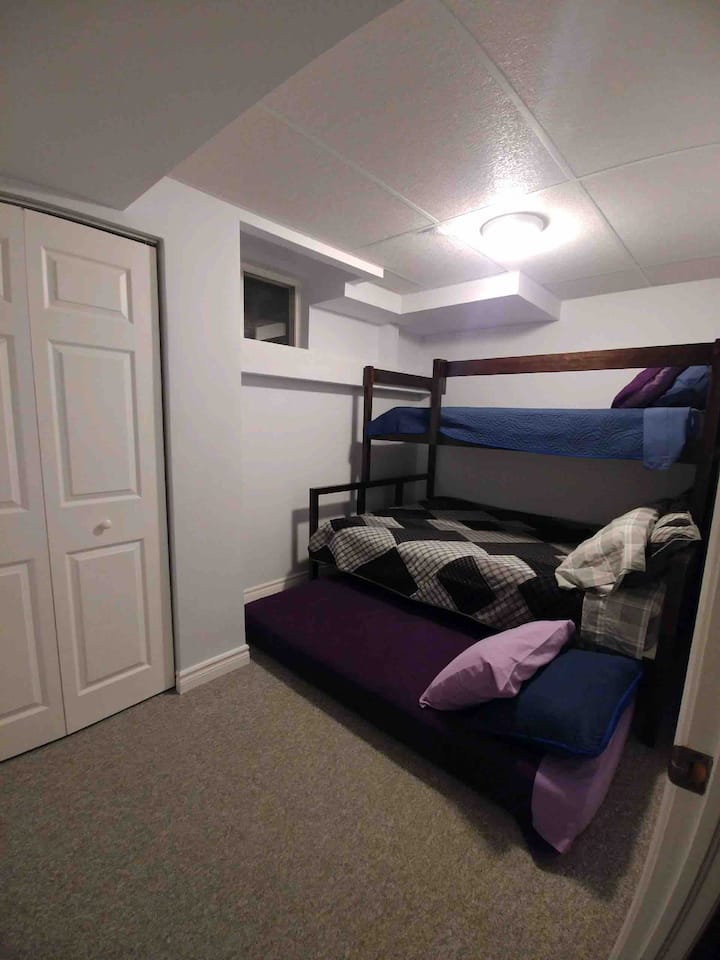 საძინებელი 3