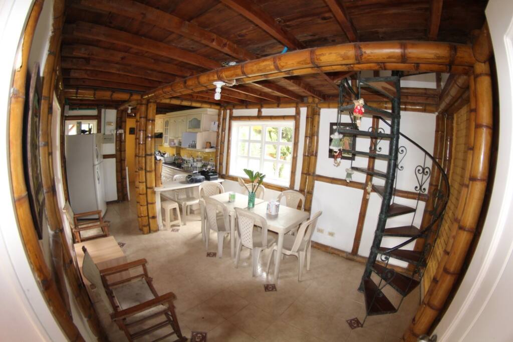 Cocina - Comedor.
Kitchen - Dining Room