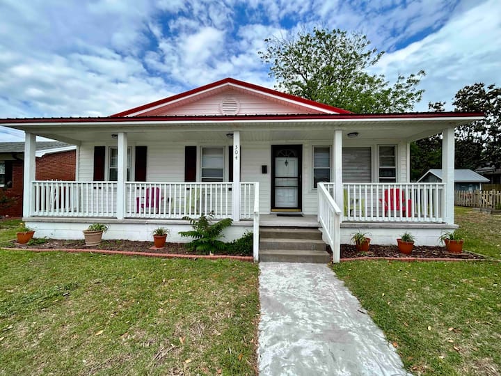 Morehead Escape Houses for Rent in Morehead City, North Carolina