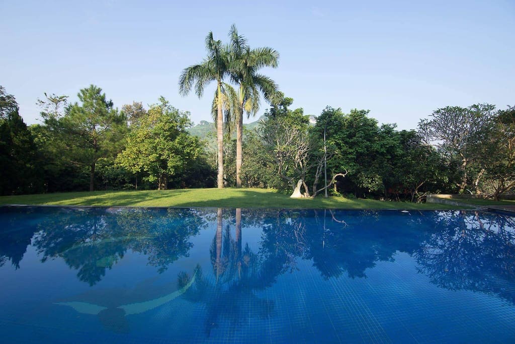 Beautiful & private swimming pool
(25m x 7m)