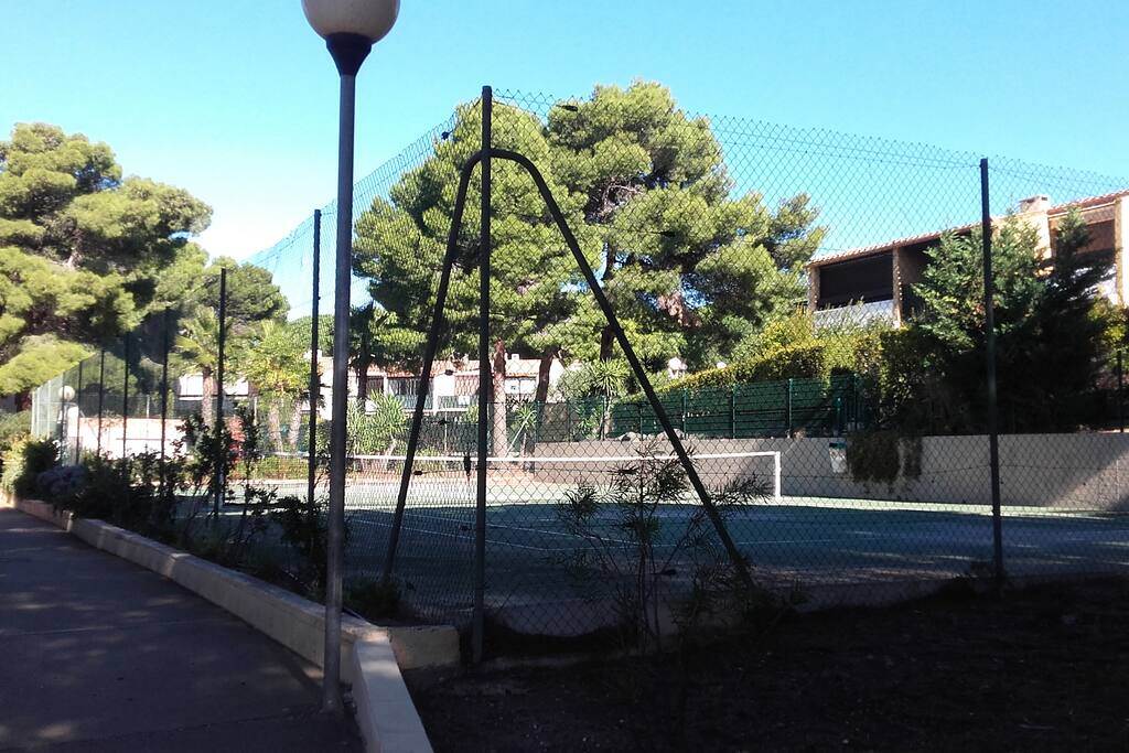 Tennis réservé aux résidents