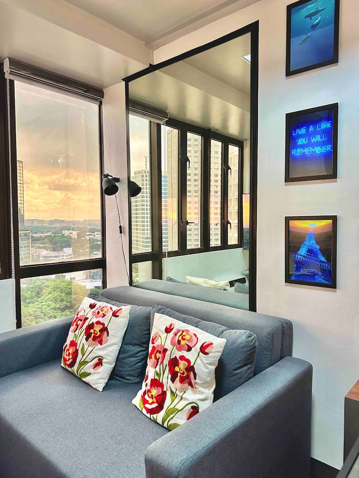 Spectacular City View Oasis With King Bed + 55" Tv - 馬卡蒂