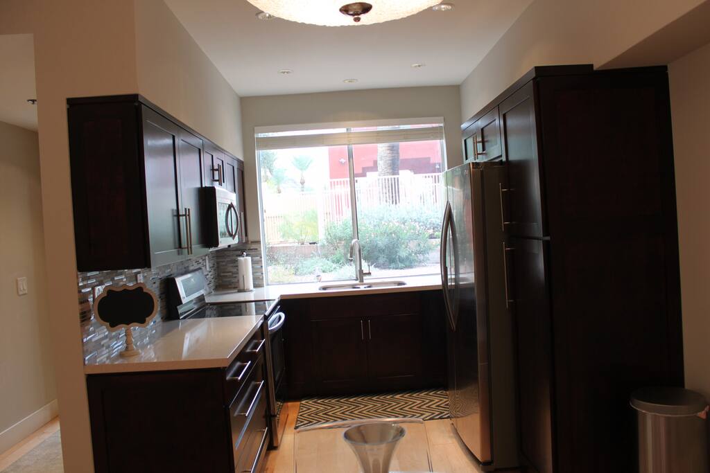 Fully equipped new kitchen
