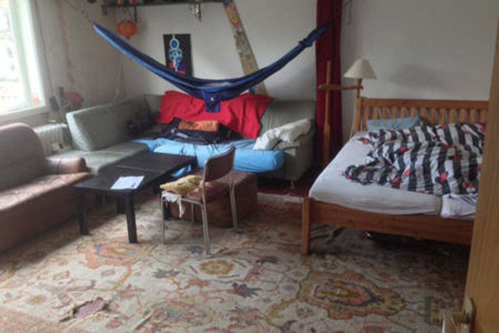 großes Zimmer