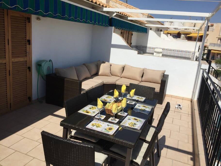 Relax on the sumptuous rattan furniture