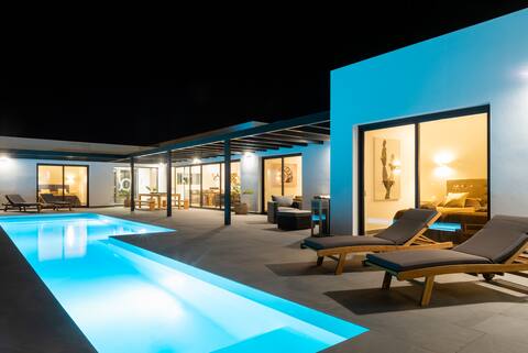 Villa Alfa in the Heart of Lajares, Heated Pool