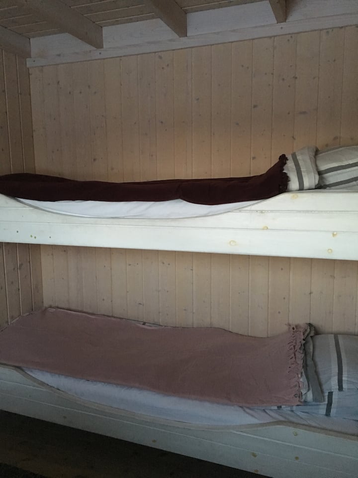 საძინებელი 3