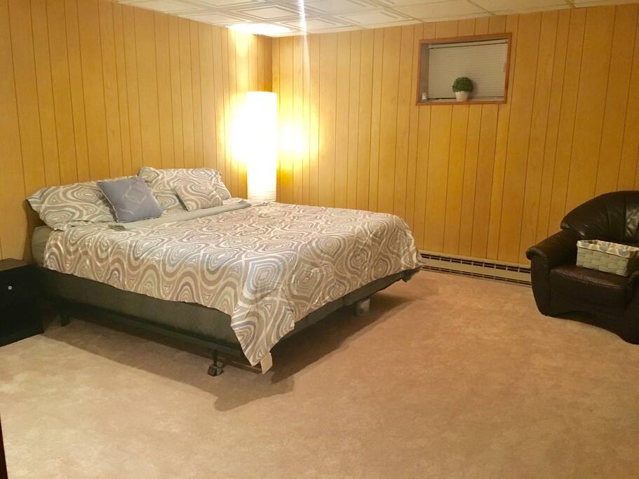 Sleep like a baby in this comfortable memory foam king size bed