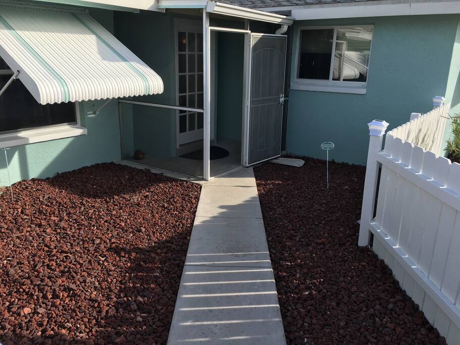 Front entrance with lanai