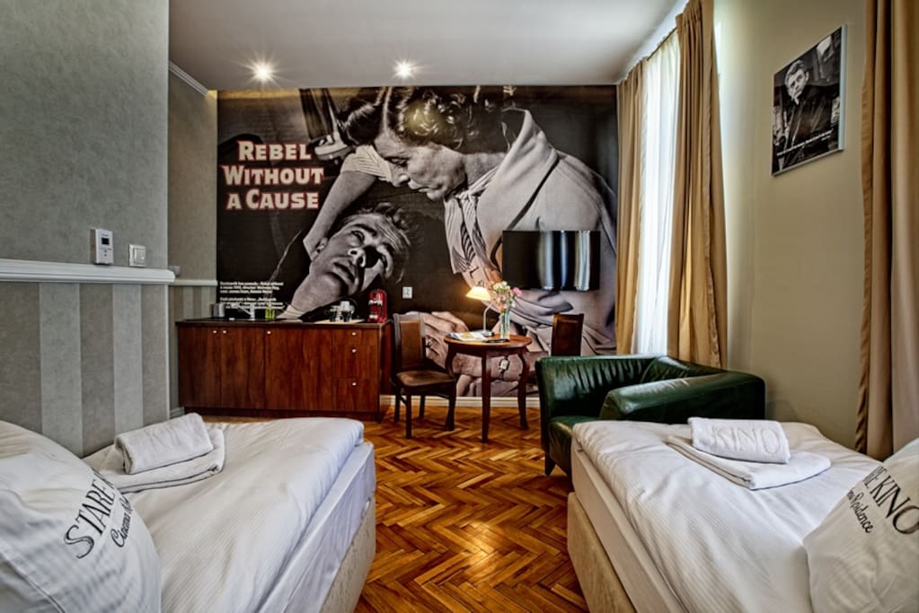 Apartament: Buntownik bez powodu