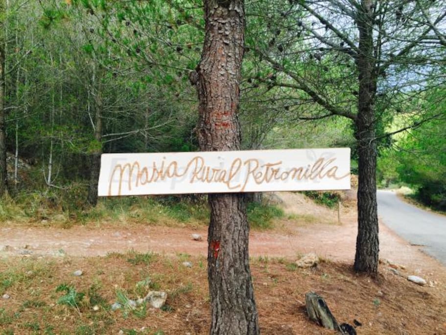 Cuando ves este cartel ... ya has llegado!