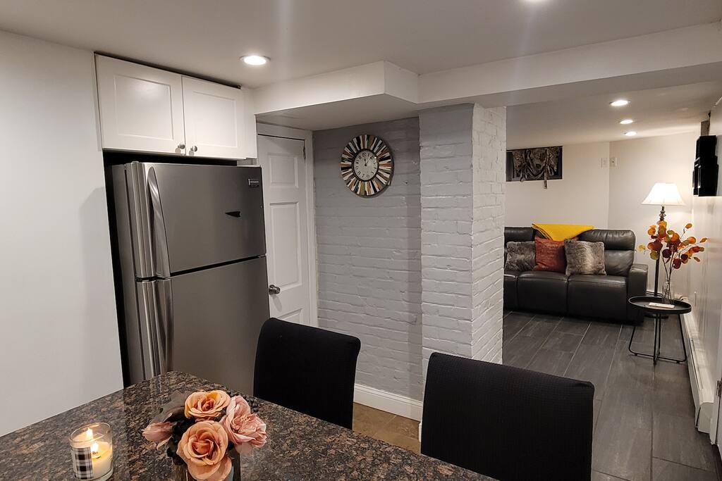 Airbnb Intimate & Modern - 1 bedroom apt in New Rochelle
